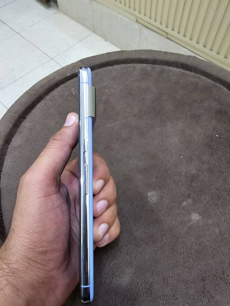 Google Pixel 8 Pro 2
