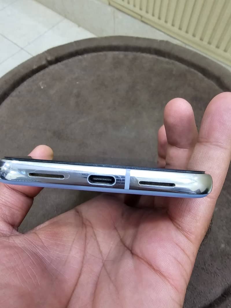 Google Pixel 8 Pro 4