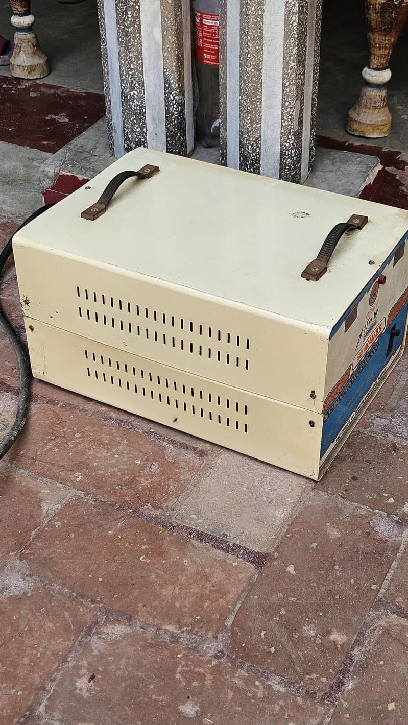 10,000 Watt Automatic Voltage Stabilizer 2