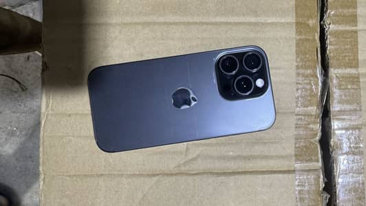 Apple iPhone 16 Pro
