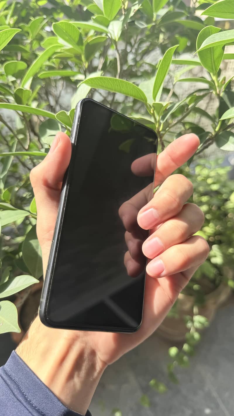 Google Pixel 8 3