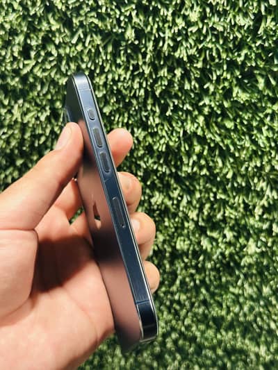 Apple iPhone 15 Pro