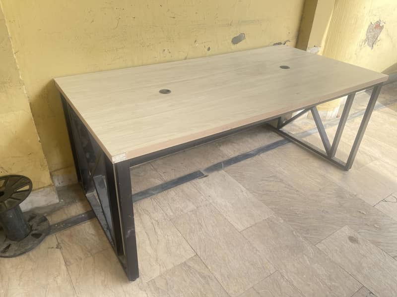 Executive Table, Office Table, slightly used, 9/10 condition 5