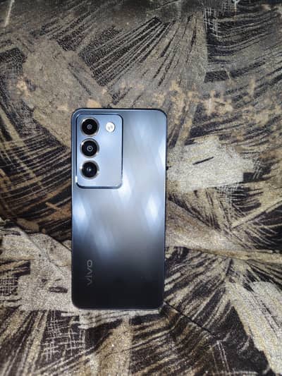 Vivo Y100
