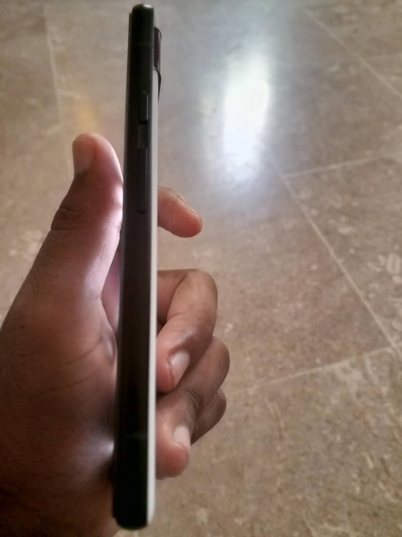 Google Pixel 6a 5
