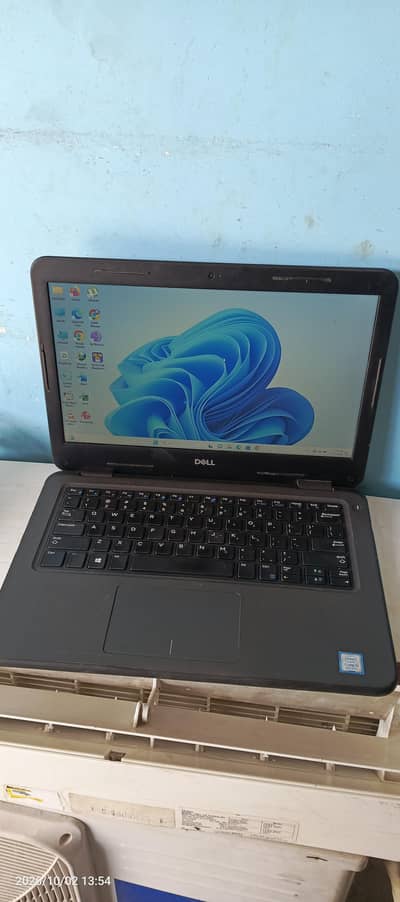 Dell Latitude 3300 | Core i5 8 Gen | 16GB RAM | 256 SSD |Windows 11