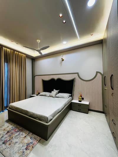 Hotel Shah G Guest house Room for rent daily basis and short time