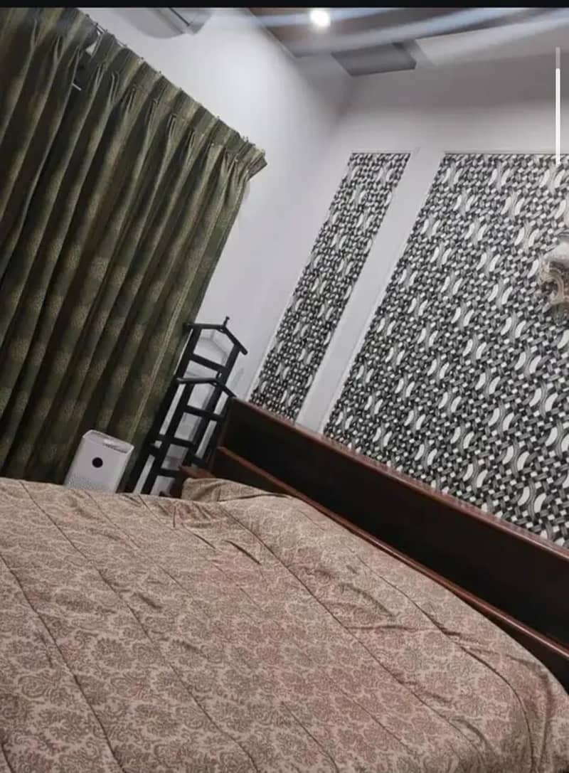 Solid Sheesham Wood Bed with side tables 3