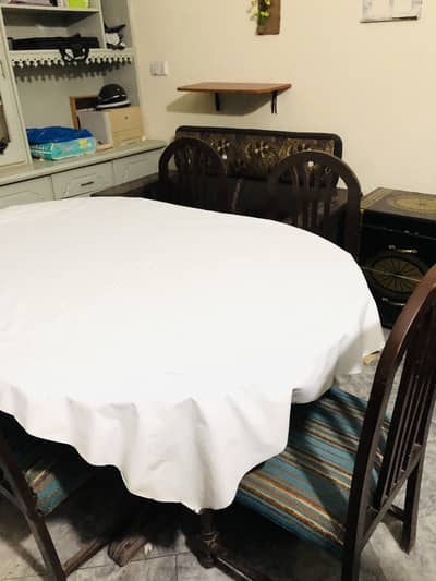 Dinning Table and 5 chairs