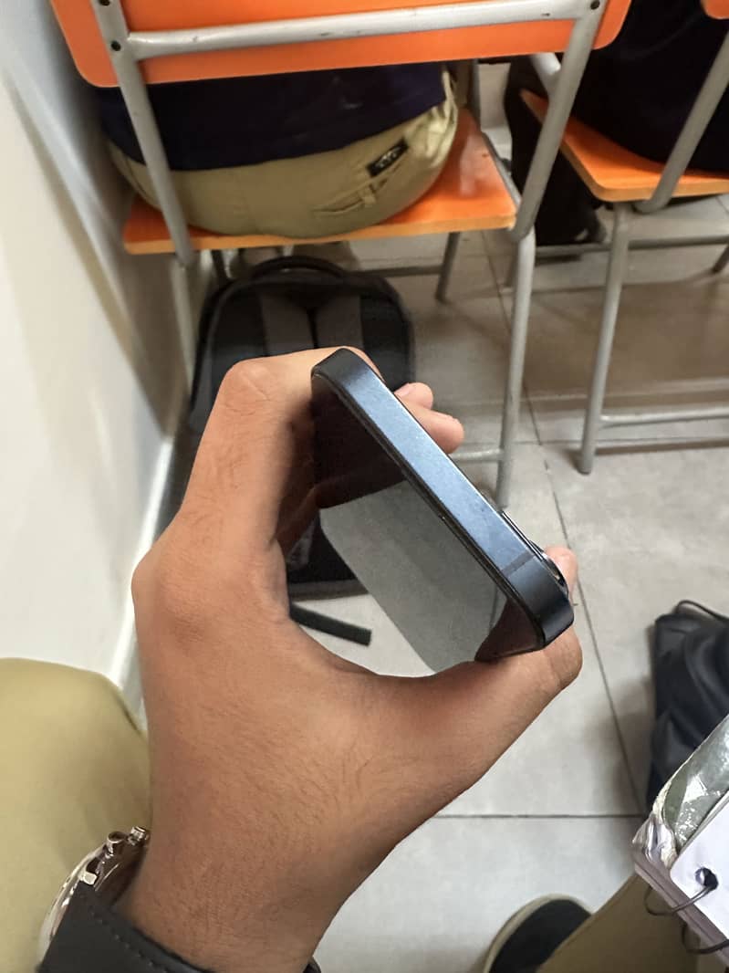 iPhone 14 5