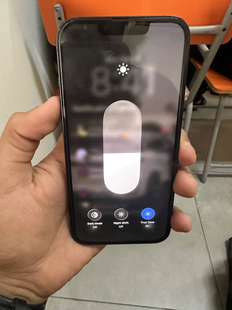 iPhone 14 8