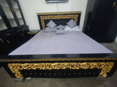 king size bed and 2 side table