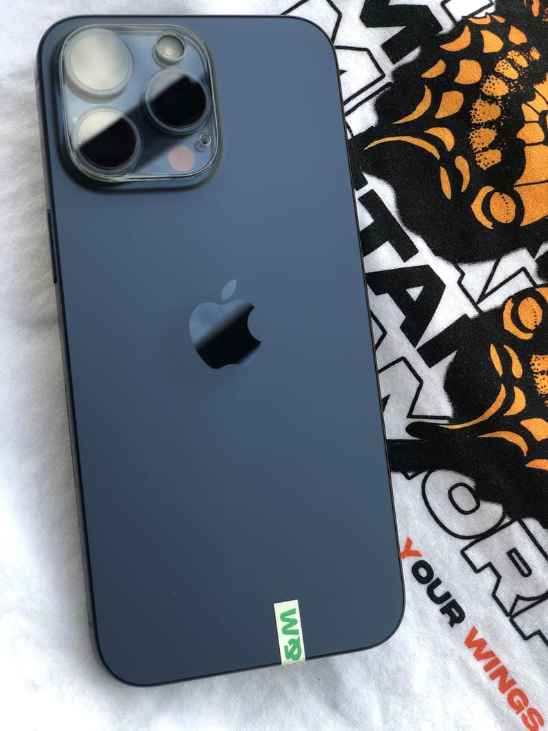 Apple iPhone 15 Pro Max 1
