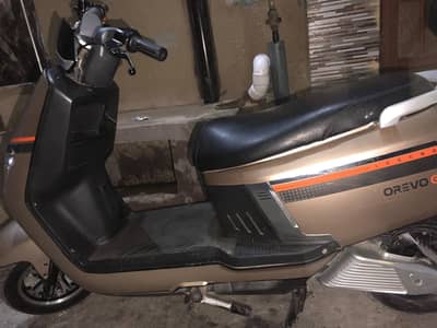 Orevoo scooty