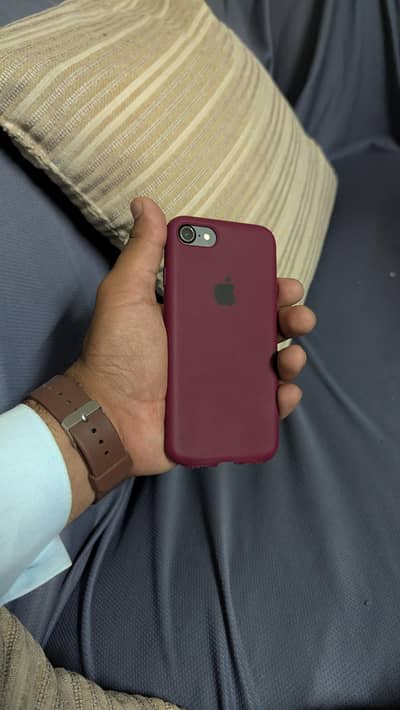 Apple iPhone 7