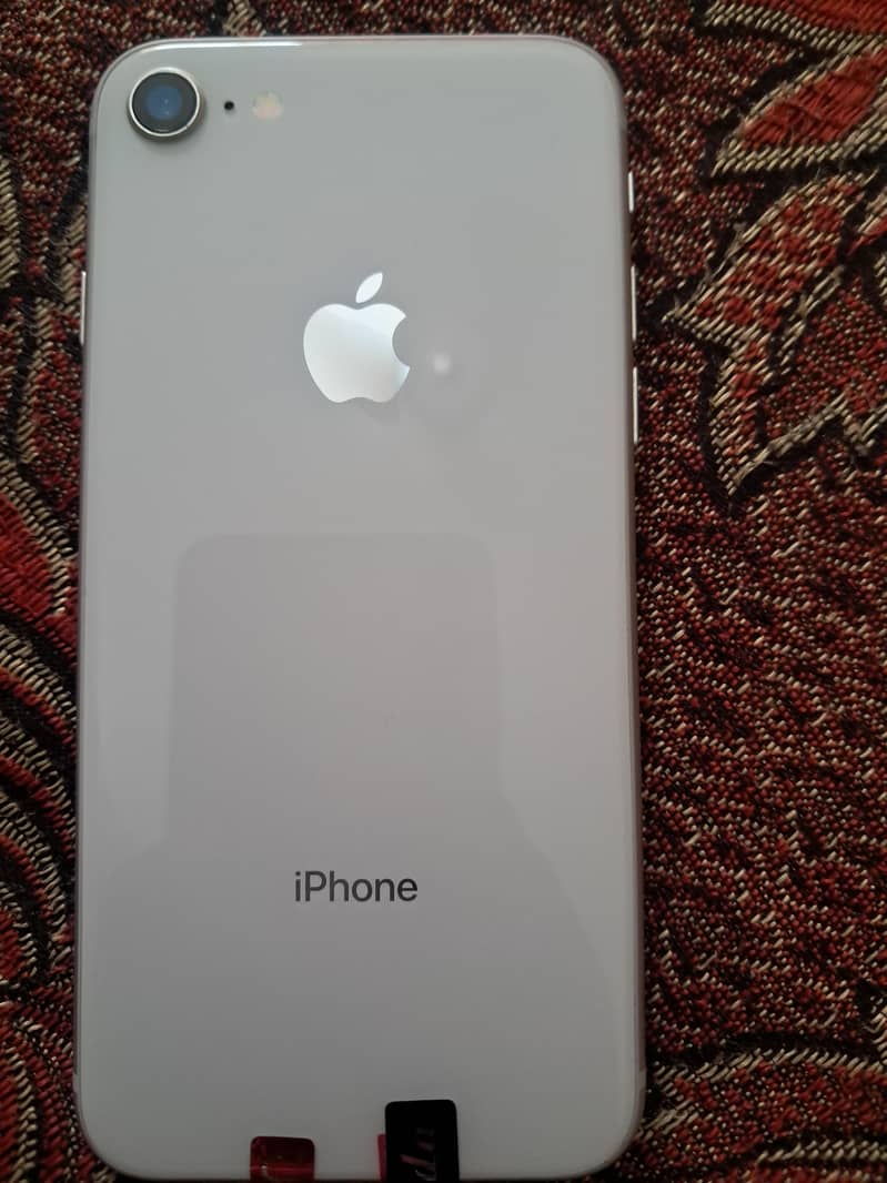 Apple iPhone 8 1