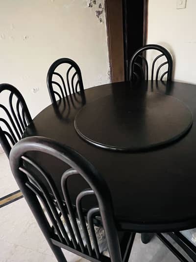 Dinning table with chairs