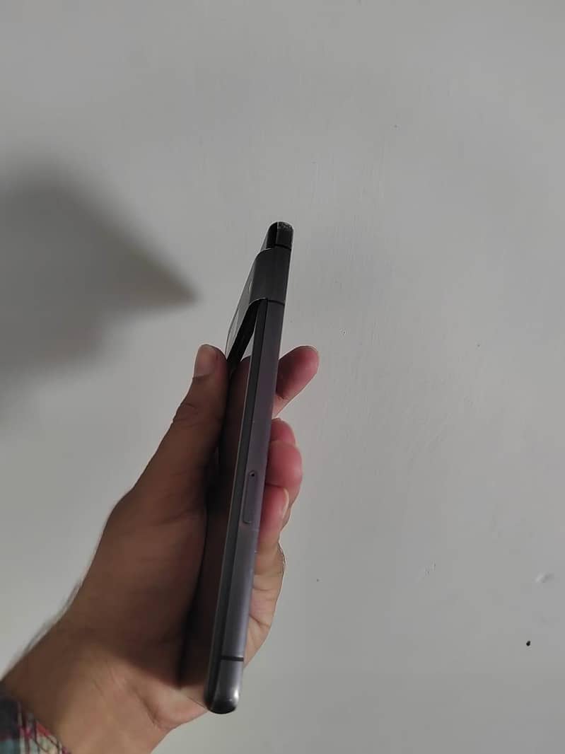 GOGLE PIXEL 7 3