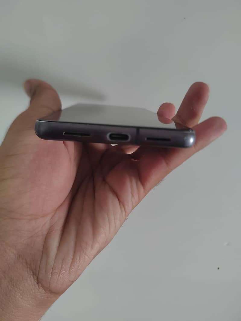 GOGLE PIXEL 7 5