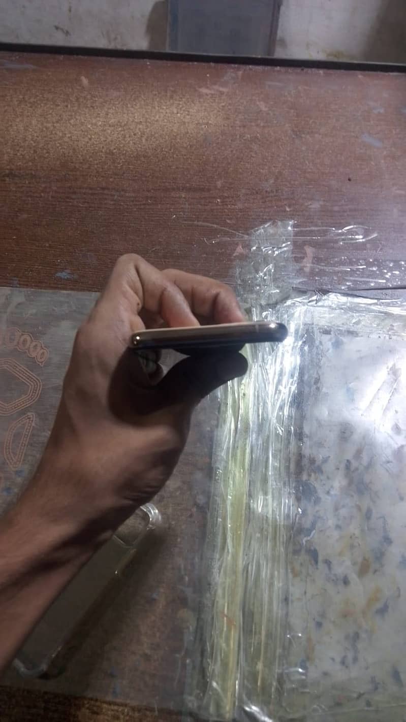 Apple iPhone 11 Pro 1