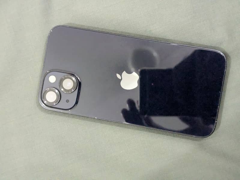 Apple iPhone 13 6