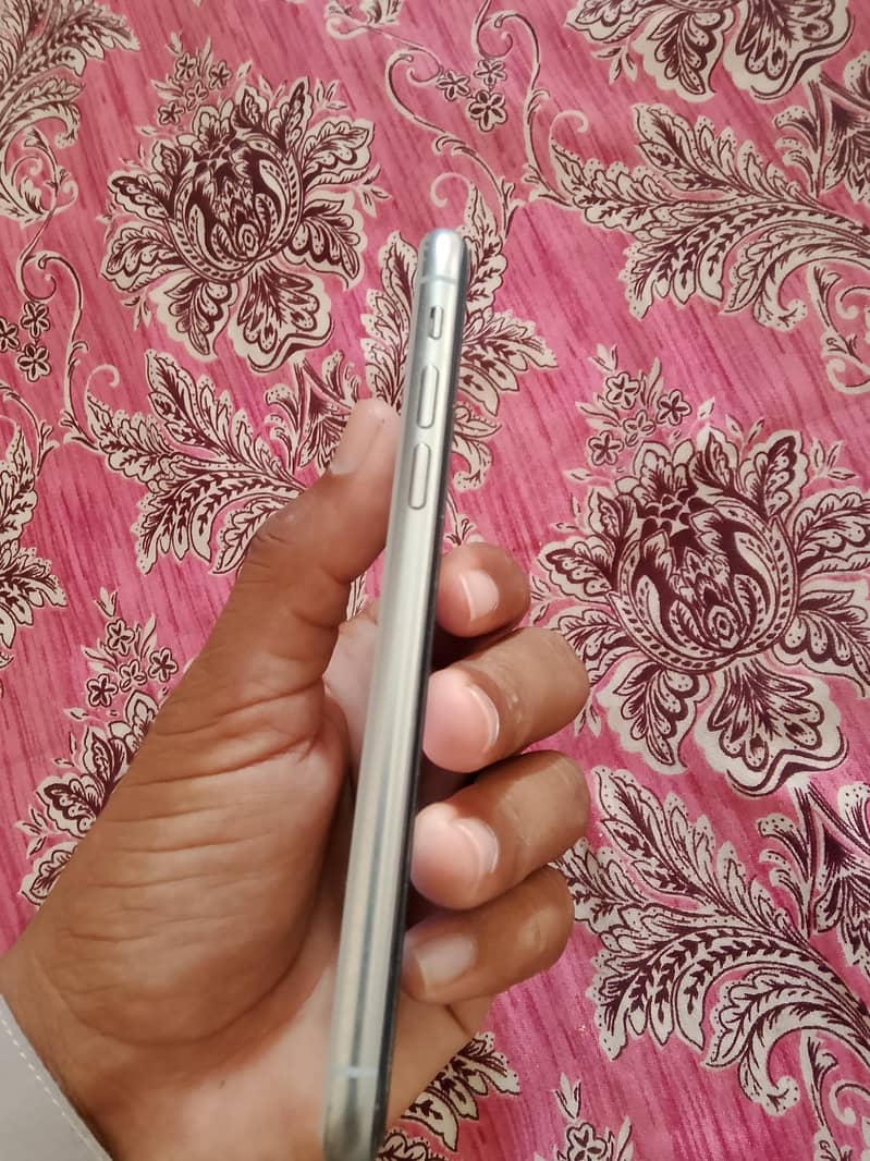Apple iPhone X 2