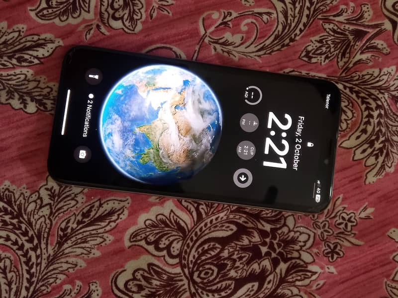 Apple iPhone X 3