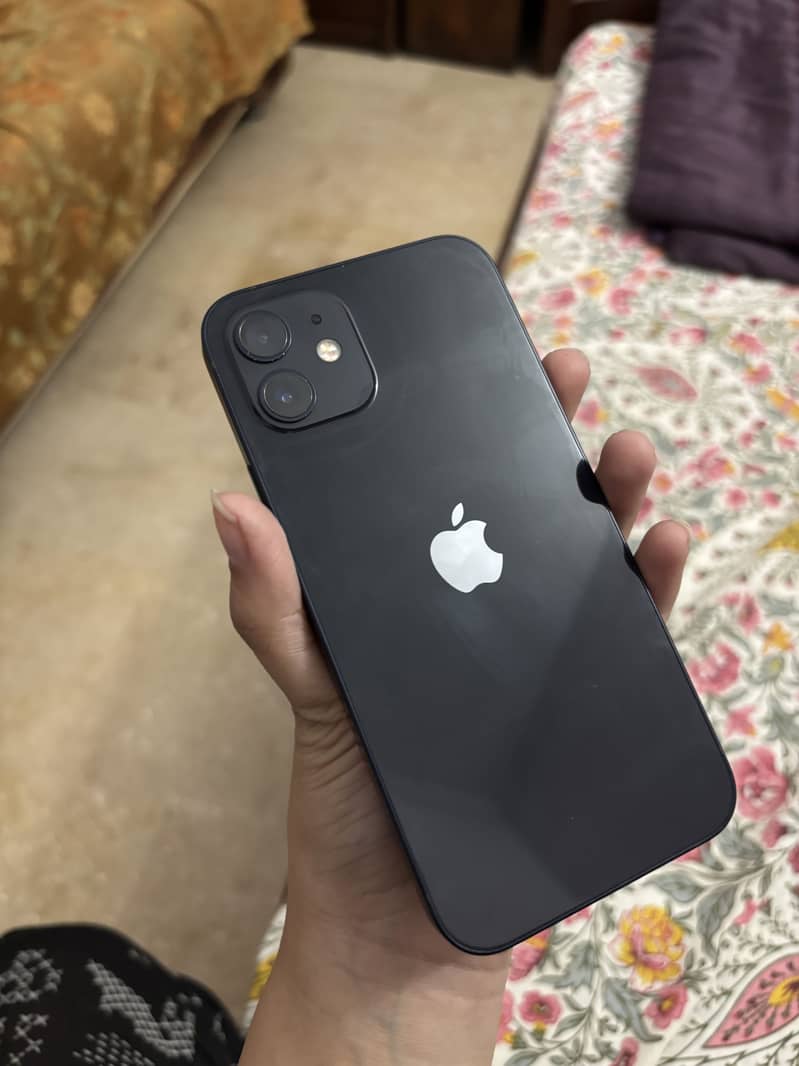 Apple iPhone 12 0