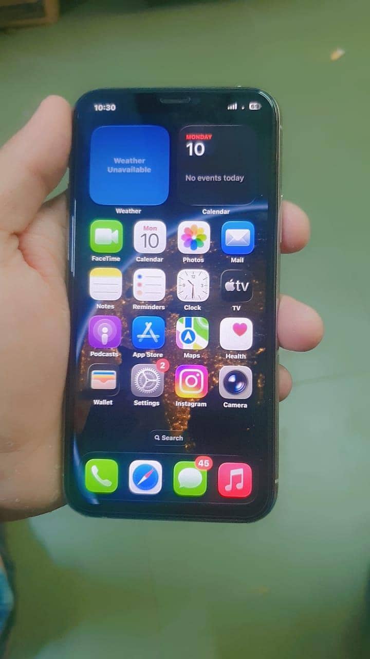 Apple iPhone 11 Pro 1