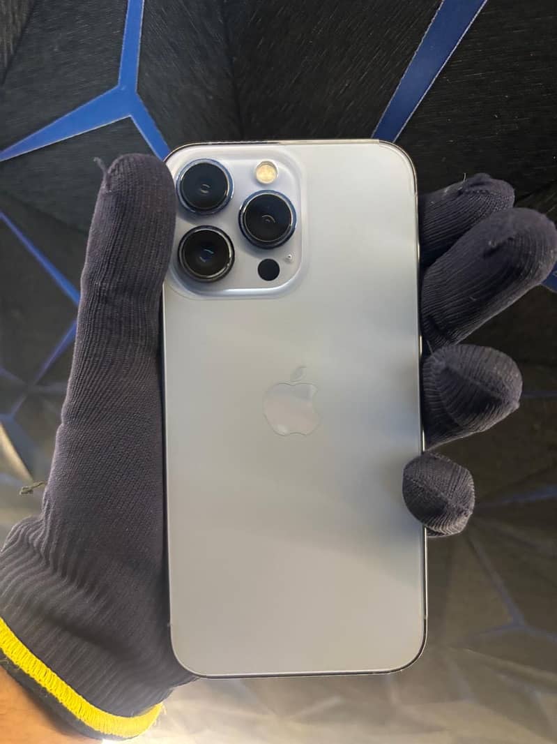 Apple iPhone 13 Pro 4