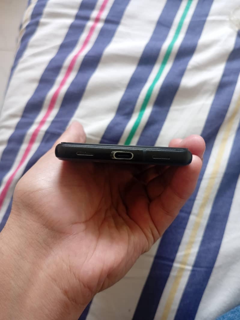 Google Pixel 6a 5
