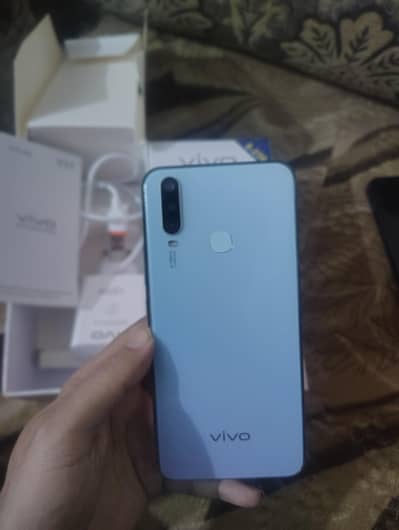 Vivo Y17
