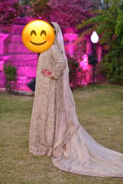 Bridal maxy with tail ivory color