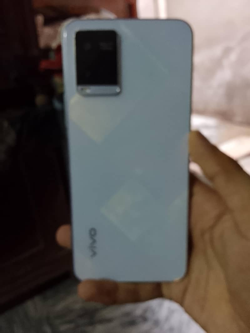 Vivo V21 2