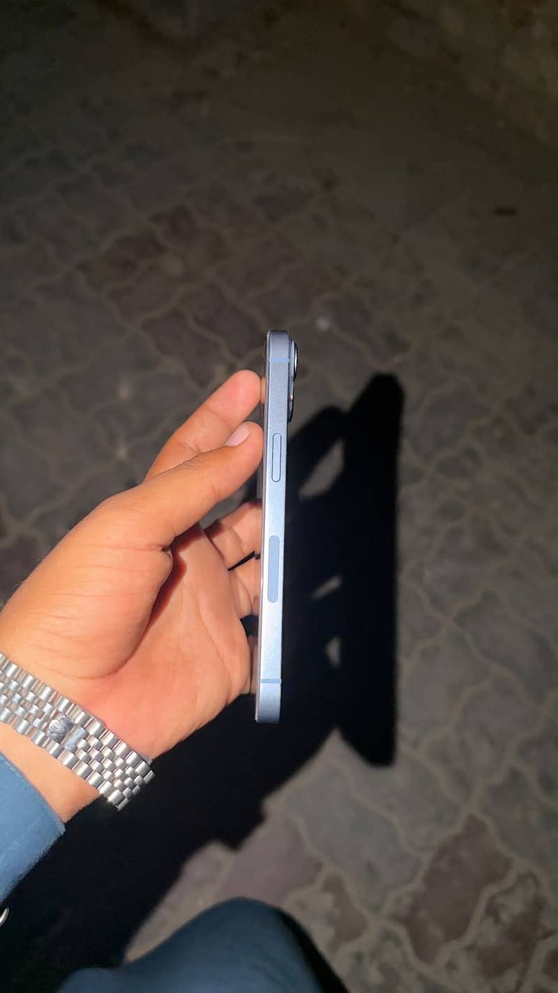 Apple iPhone 14 4
