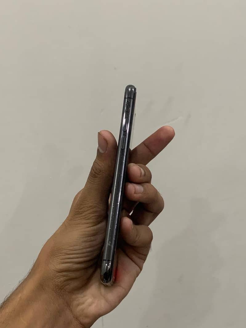 Apple iPhone X 2