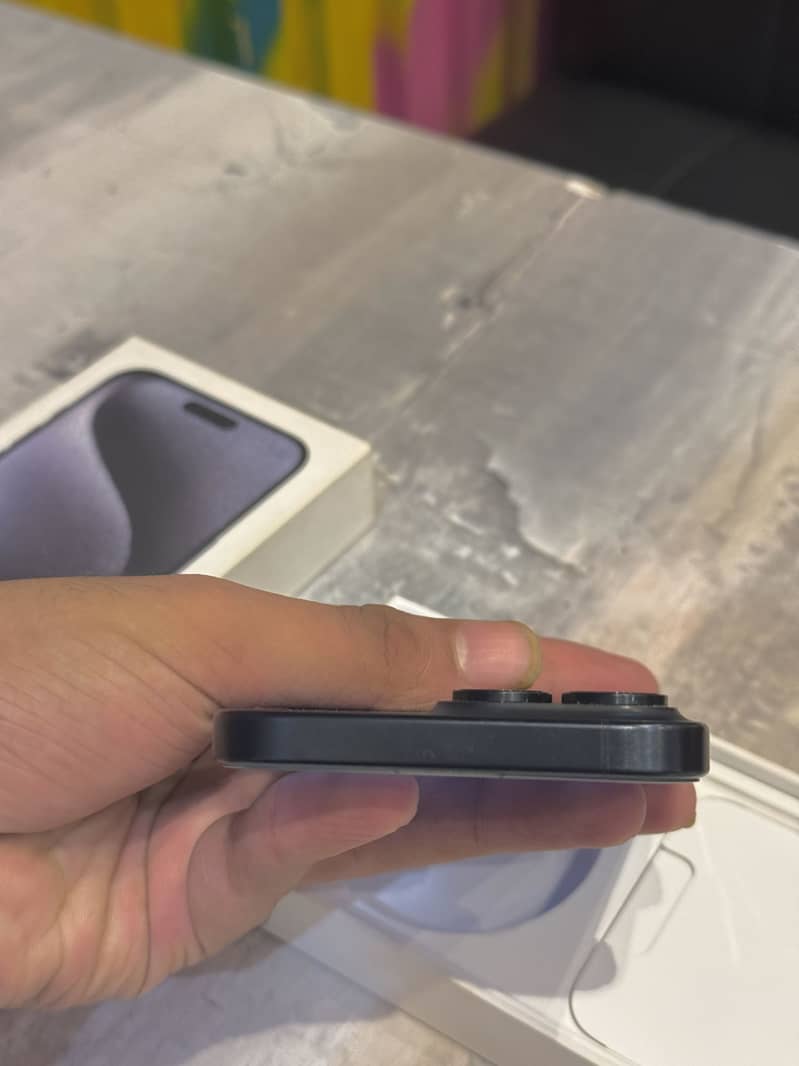 Apple iPhone 15 Pro Max 6
