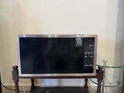 Samsung Microwave Oven - 100% working fine