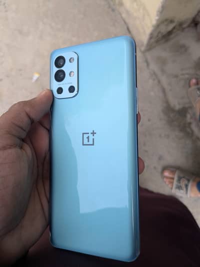 One Plus 9R