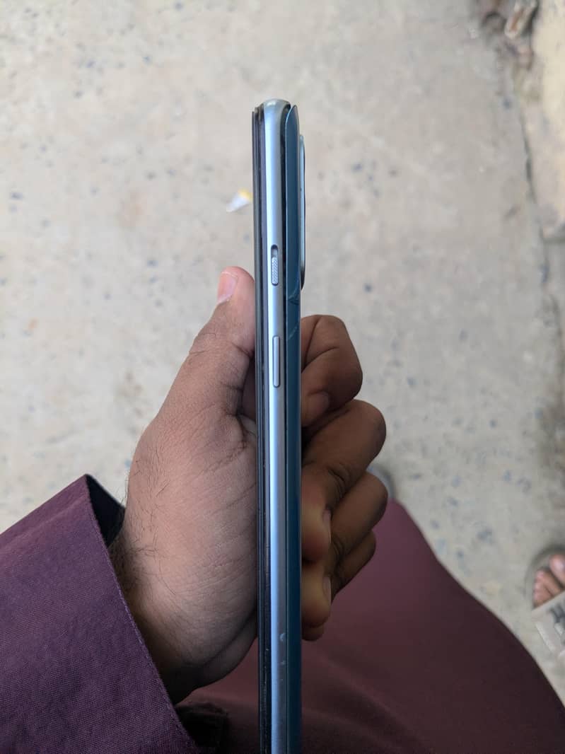 One Plus 9R 3