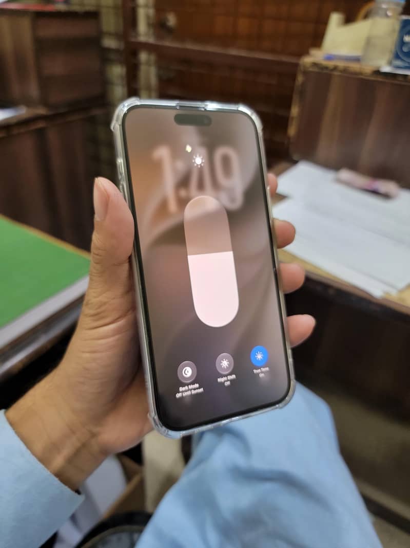 Apple iPhone 15 plus 2