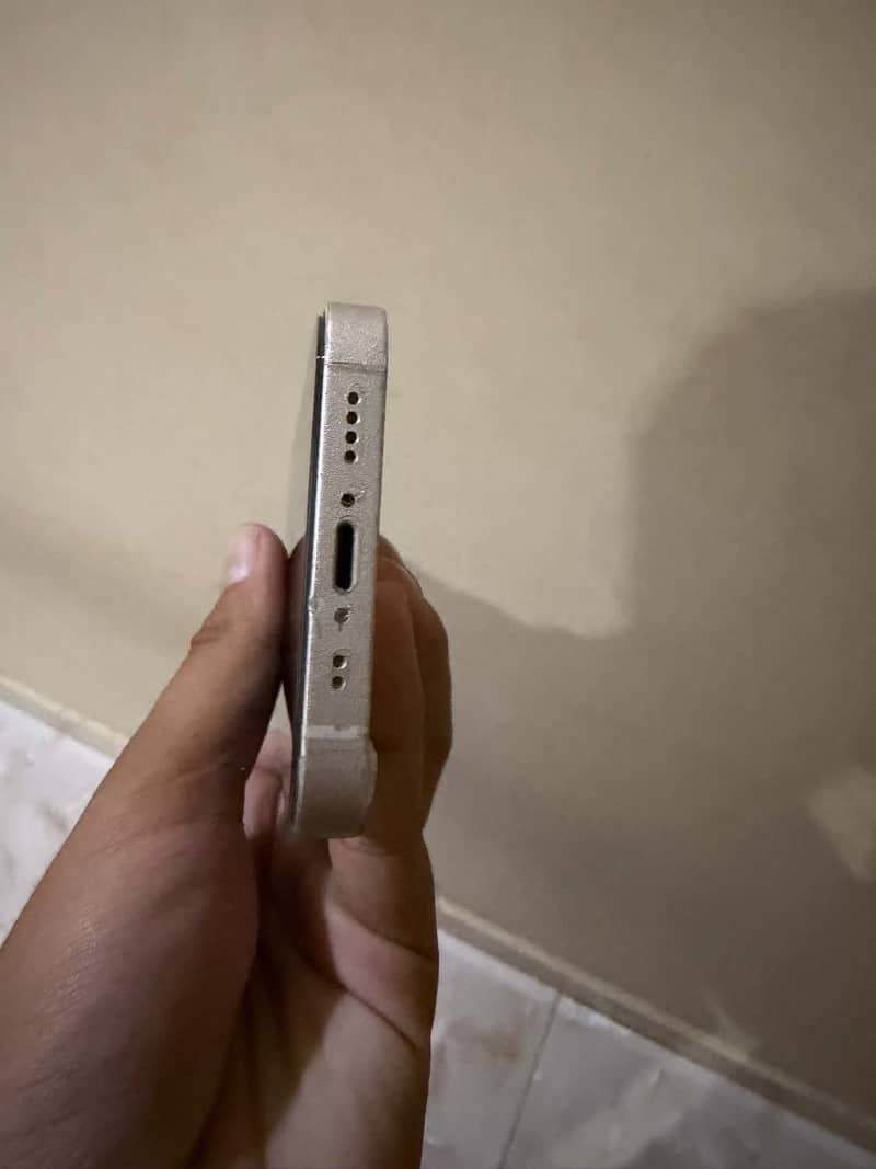 Apple iPhone 12 mini 0