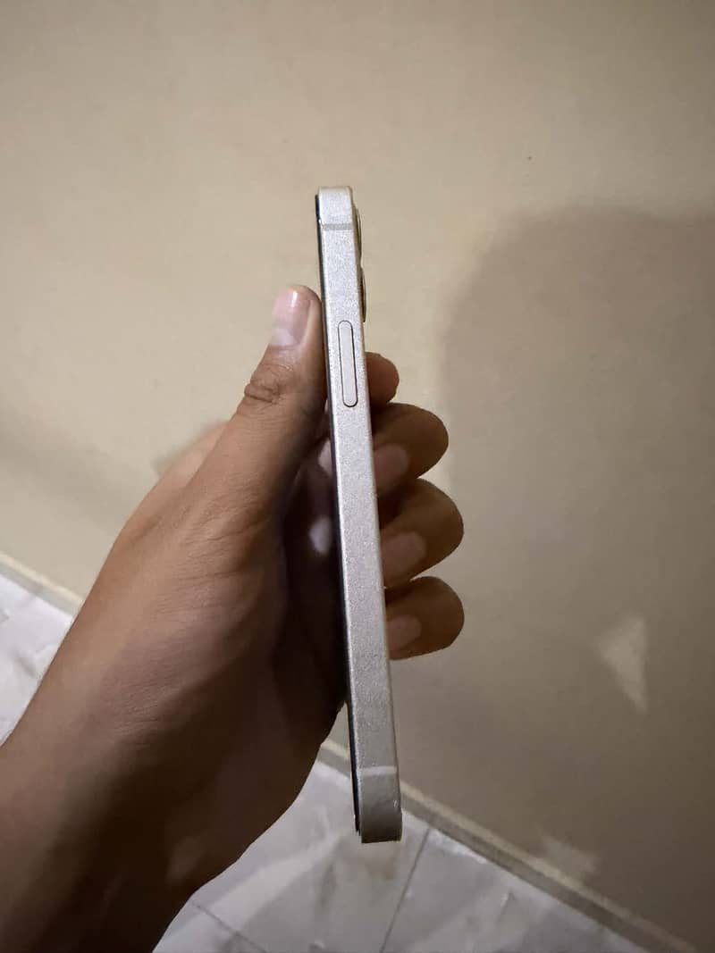 Apple iPhone 12 mini 1