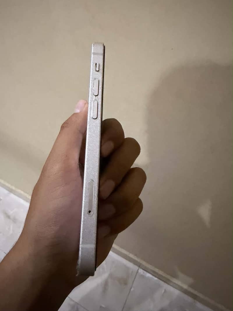 Apple iPhone 12 mini 2