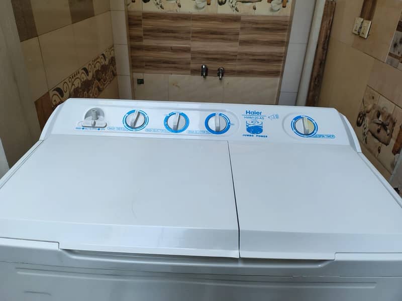 WASHING MACHINE CONDITION IS 10/9 ALMOST NEW 2