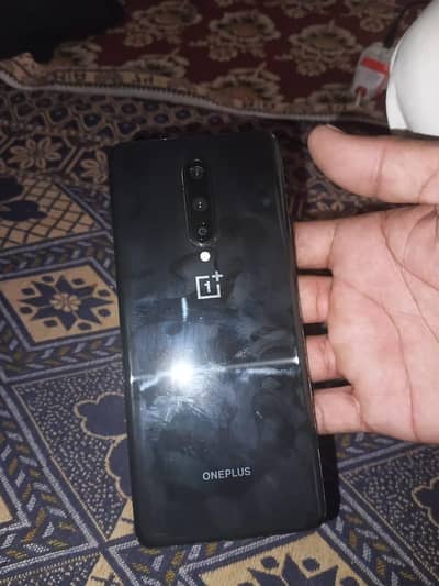 One Plus 8 8GB 128GB