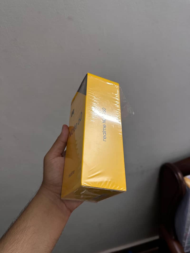 Realme Note 60 5