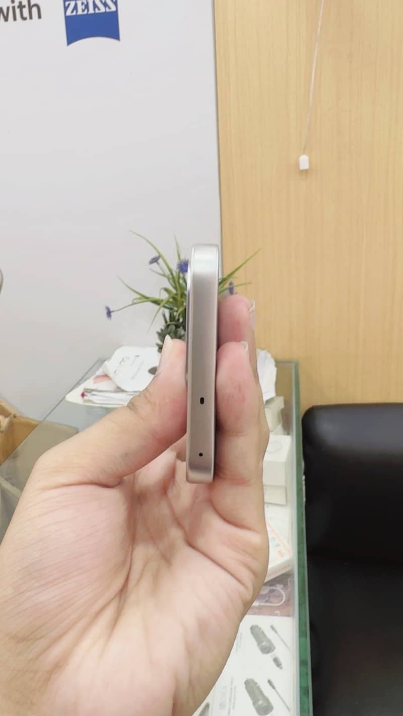 OPPO A6s pro 5