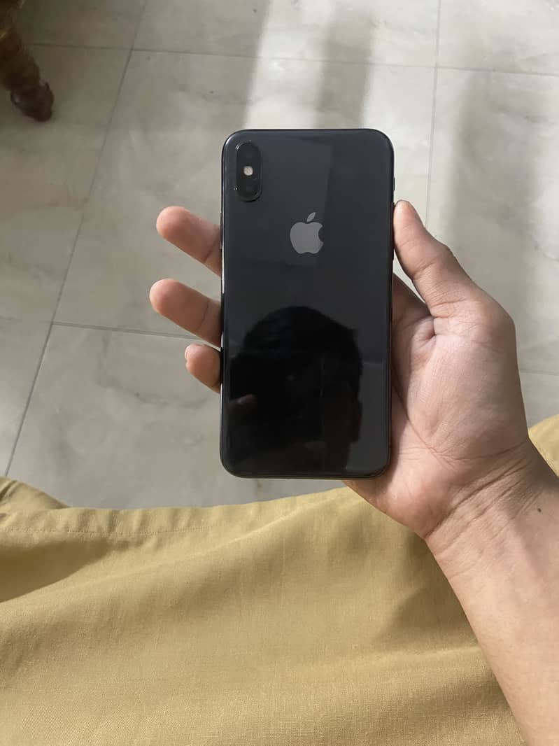 Apple iPhone X 3