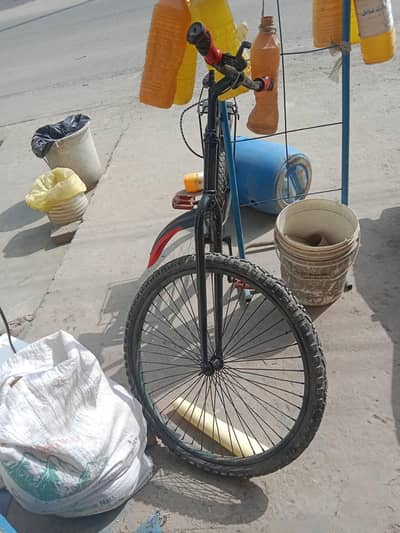bicycle good condition hy new tyre hy